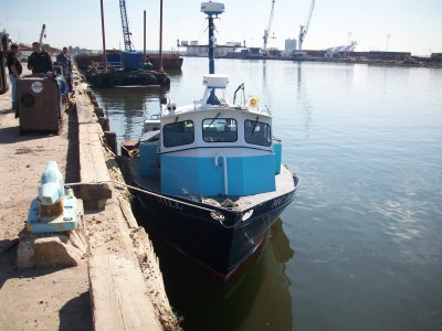 Donjon Marine Crew Boat - Michael Warren